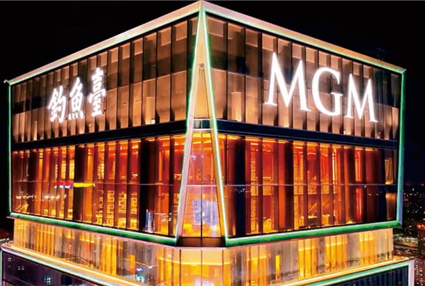 MGM HOTEL - architectural signage system by ZIGO